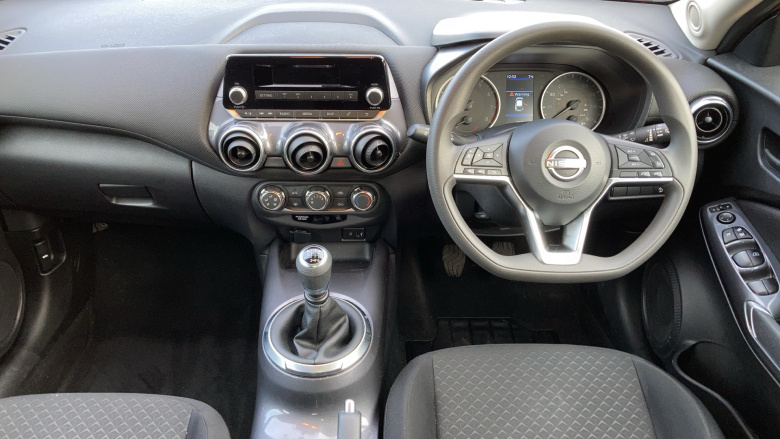 Nissan Juke 1.0 DiG-T 114 Visia 5dr Petrol Hatchback